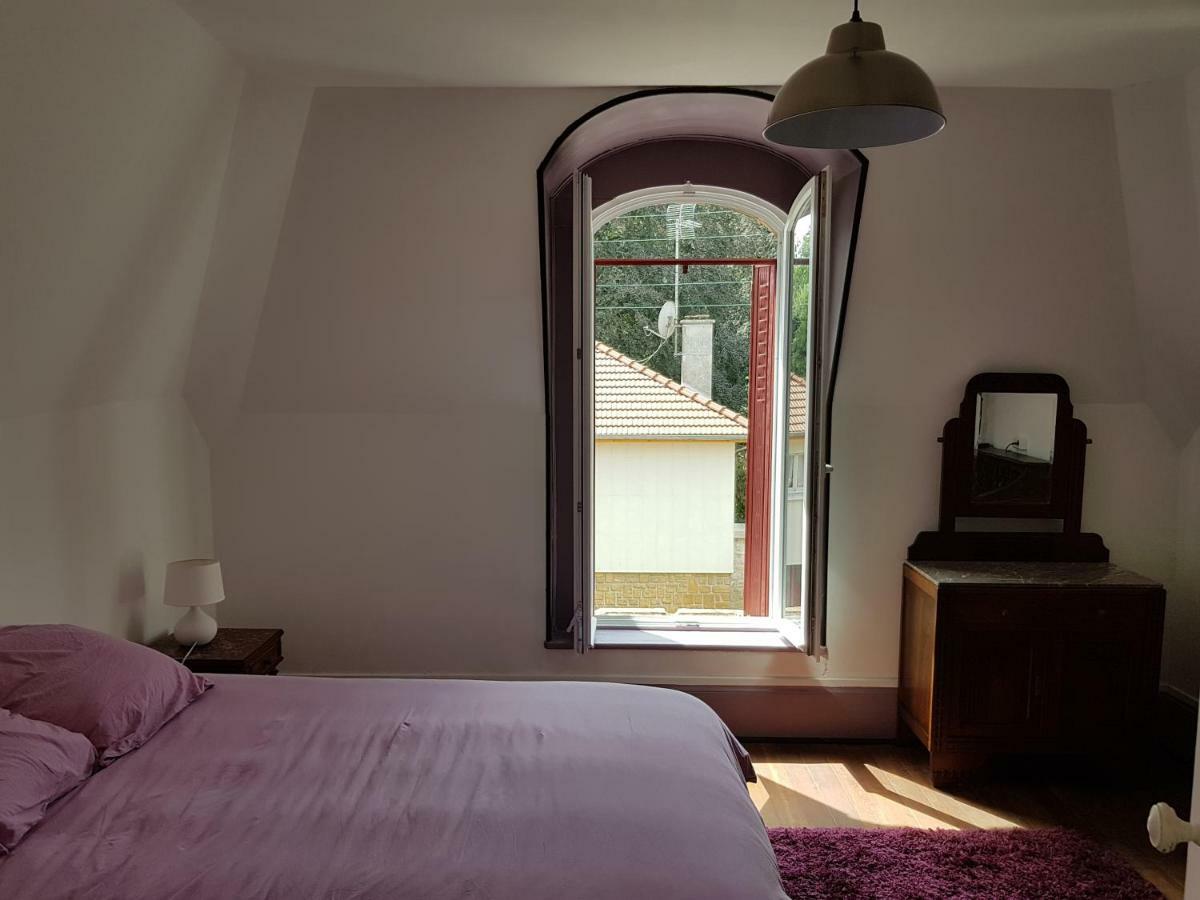 Appartement Atypique - 2 Chambres - Rue Calme Dans Centre Ville Sedan Ngoại thất bức ảnh